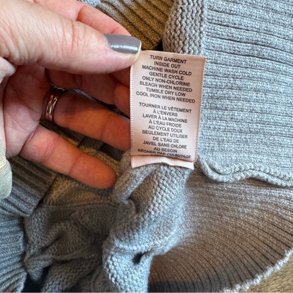 Philosophy Snow Globe | Cable Knit Sweater | Cottagecore Academia Normcore | - Picture 14 of 14